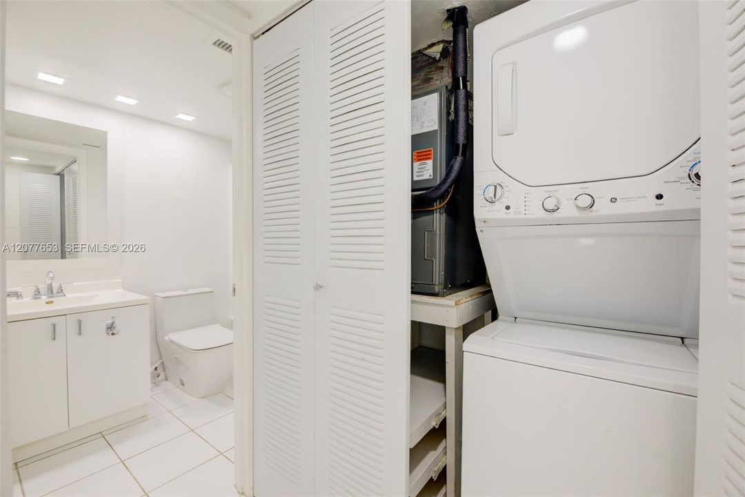 En Venta: $270,000 (2 camas, 2 baños, 1428 Pies cuadrados)