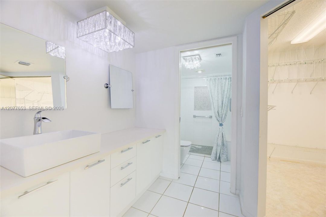 En Venta: $270,000 (2 camas, 2 baños, 1428 Pies cuadrados)