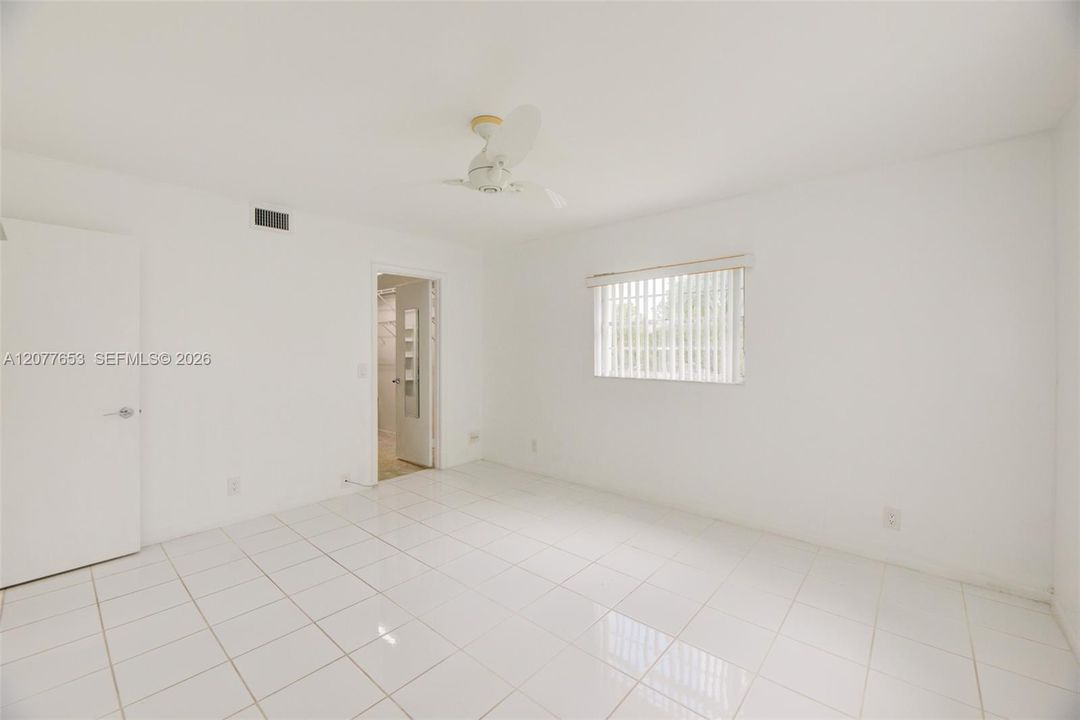 En Venta: $270,000 (2 camas, 2 baños, 1428 Pies cuadrados)