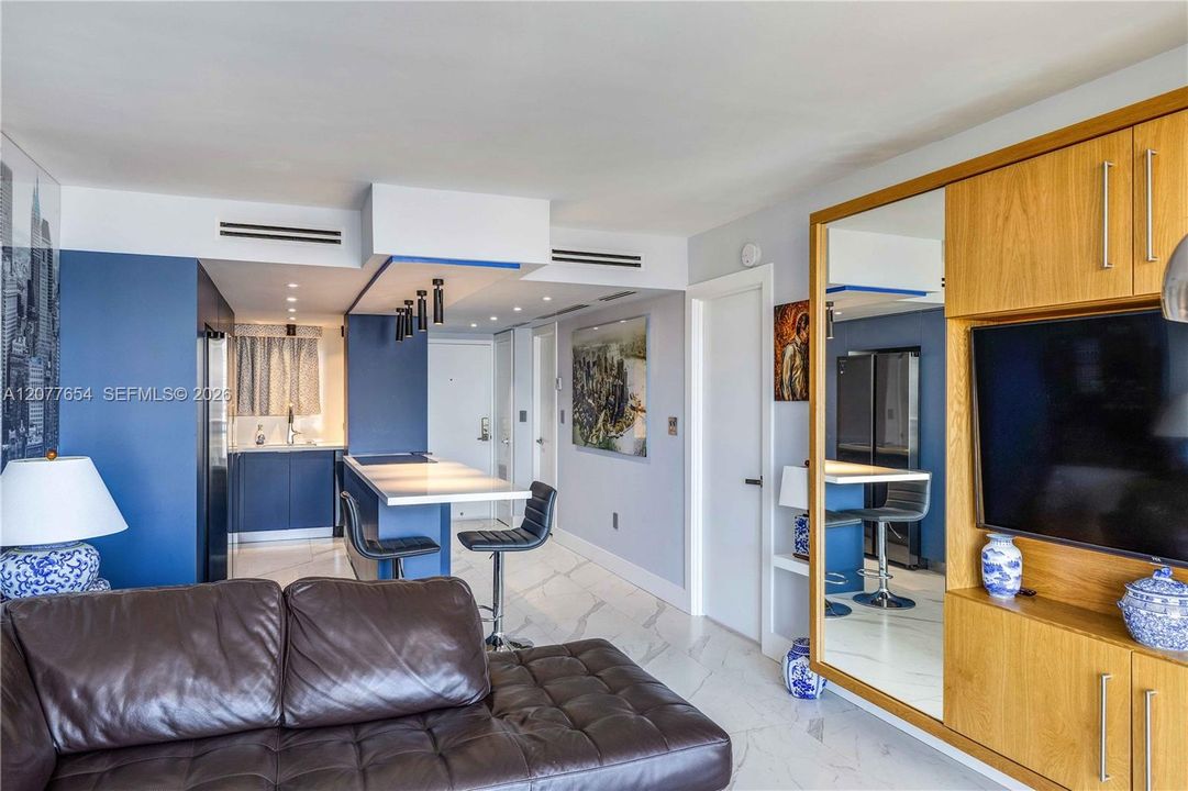В аренду: $3,500 (1 спален, 1 ванн, 718 Квадратных фут)