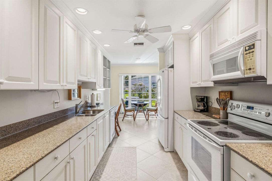 300 Harbour Dr - 106B-61
