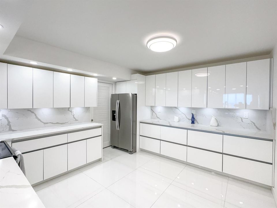 6. Apartment - Kitchen (1)