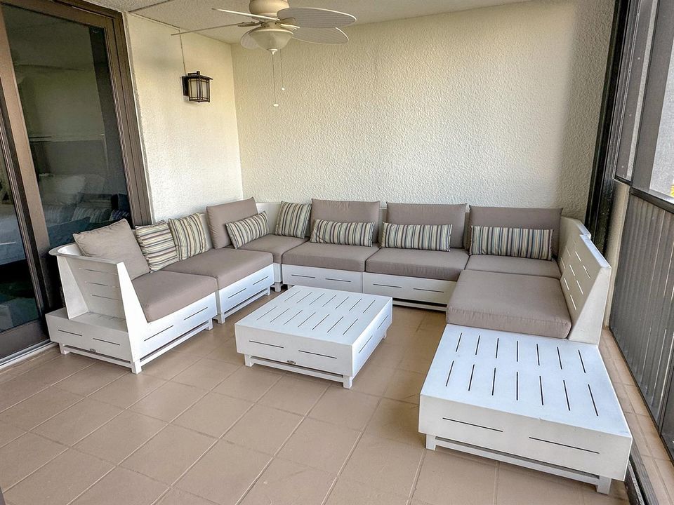 1. Coronado - Balcony (1)