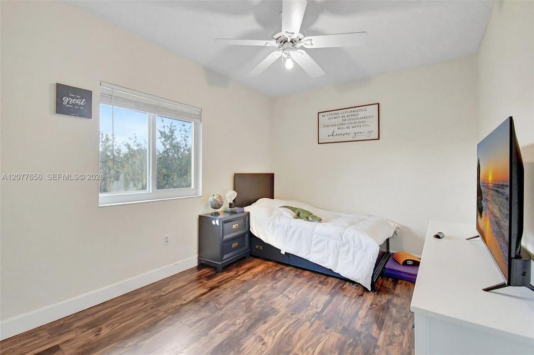 For Sale: $699,900 (4 beds, 3 baths, 2181 Square Feet)