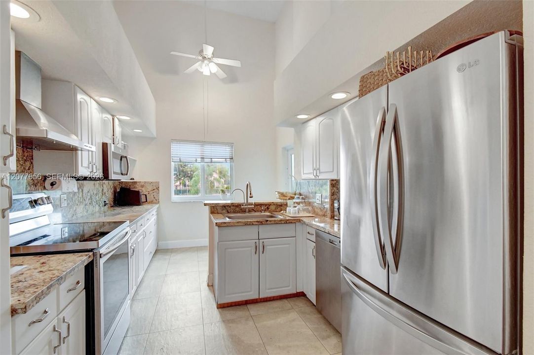 For Sale: $699,900 (4 beds, 3 baths, 2181 Square Feet)