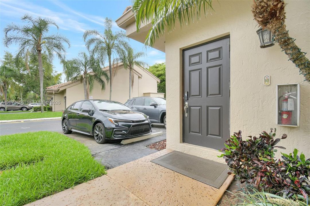 For Sale: $699,900 (4 beds, 3 baths, 2181 Square Feet)