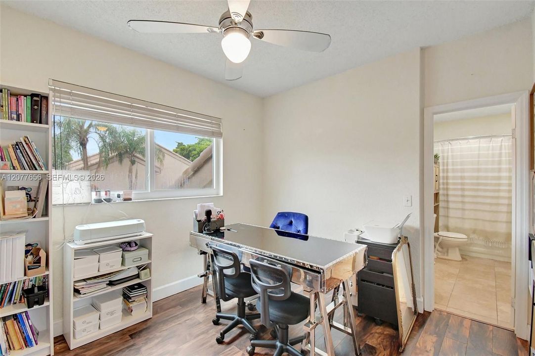 For Sale: $699,900 (4 beds, 3 baths, 2181 Square Feet)