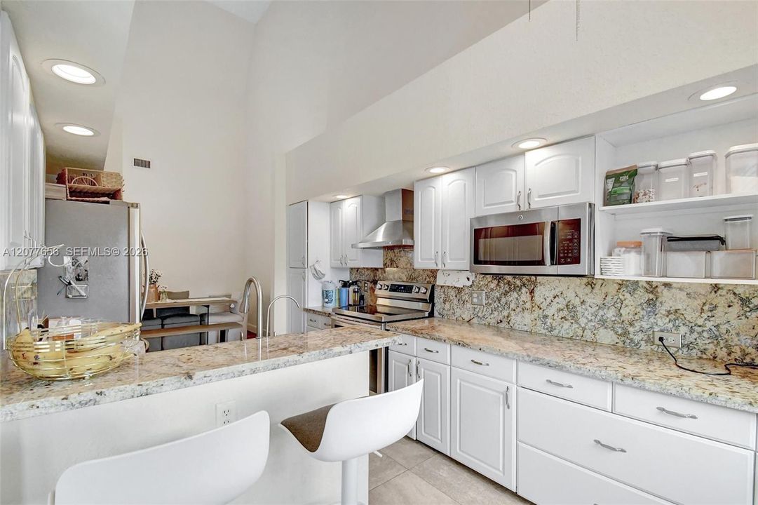 For Sale: $699,900 (4 beds, 3 baths, 2181 Square Feet)