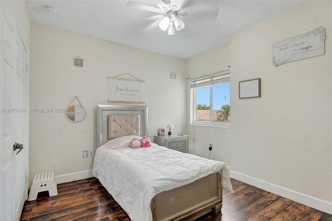 For Sale: $699,900 (4 beds, 3 baths, 2181 Square Feet)