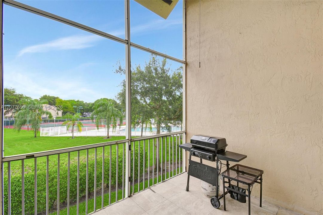 For Sale: $699,900 (4 beds, 3 baths, 2181 Square Feet)