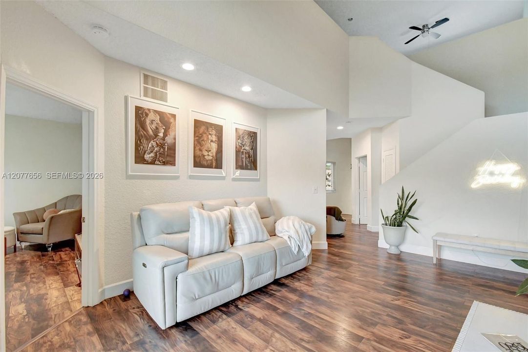 For Sale: $699,900 (4 beds, 3 baths, 2181 Square Feet)