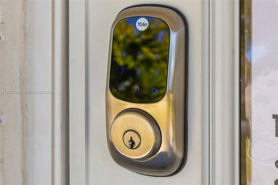 На продажу: $799,000 (3 спален, 2 ванн, 1456 Квадратных фут)