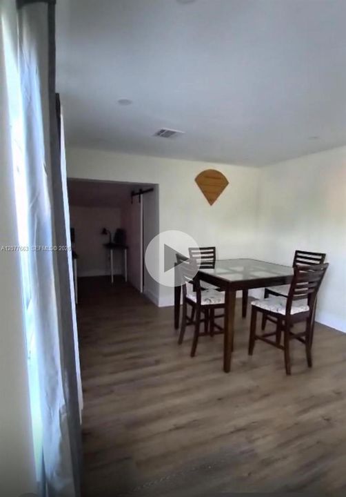 For Rent: $3,100 (3 beds, 2 baths, 1020 Square Feet)