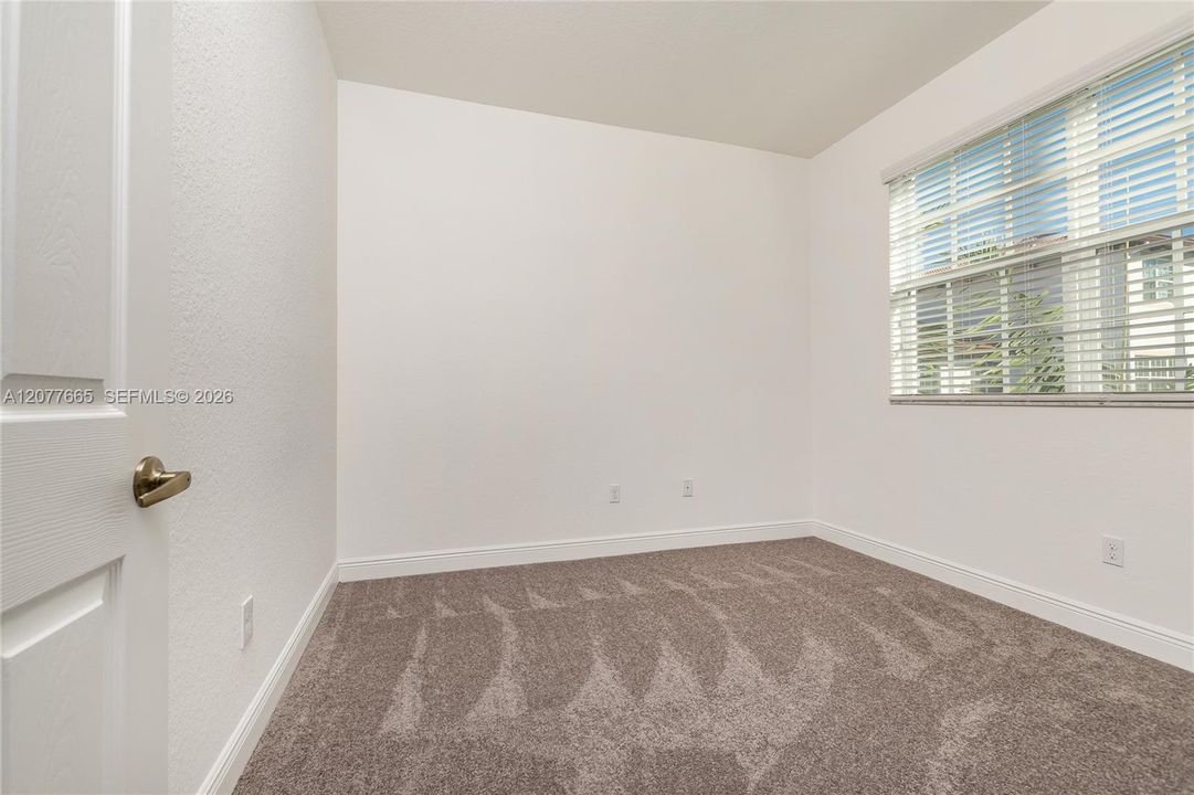 For Rent: $3,500 (3 beds, 3 baths, 1919 Square Feet)