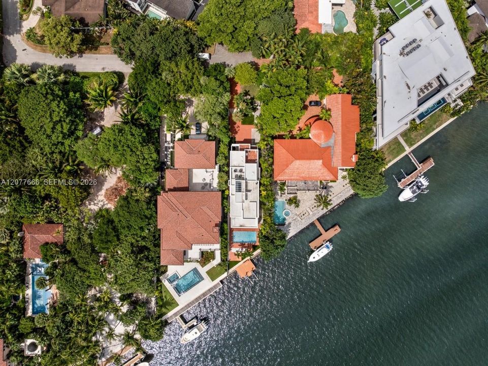 For Sale: $7,100,000 (5 beds, 4 baths, 4088 Square Feet)