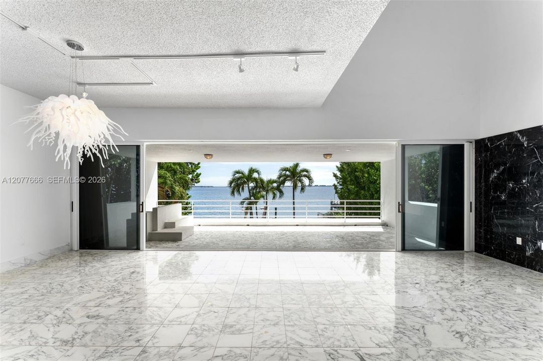 For Sale: $7,100,000 (5 beds, 4 baths, 4088 Square Feet)