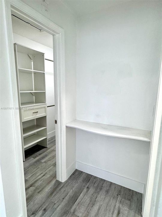 For Rent: $3,500 (3 beds, 2 baths, 1700 Square Feet)