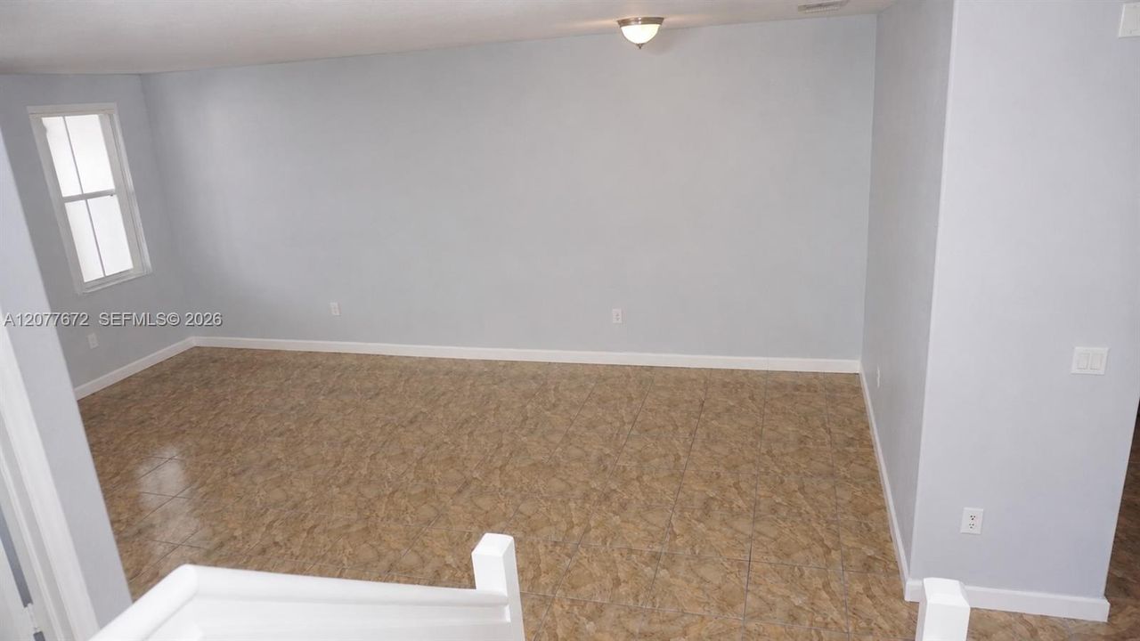 For Sale: $560,000 (3 beds, 2 baths, 1520 Square Feet)