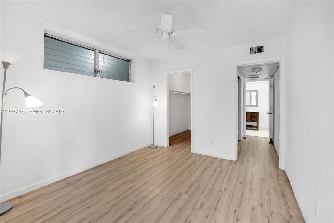 En Venta: $349,000 (2 camas, 2 baños, 1200 Pies cuadrados)
