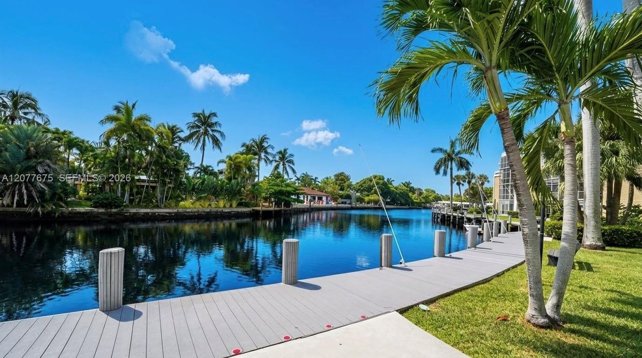 En Venta: $349,000 (2 camas, 2 baños, 1200 Pies cuadrados)