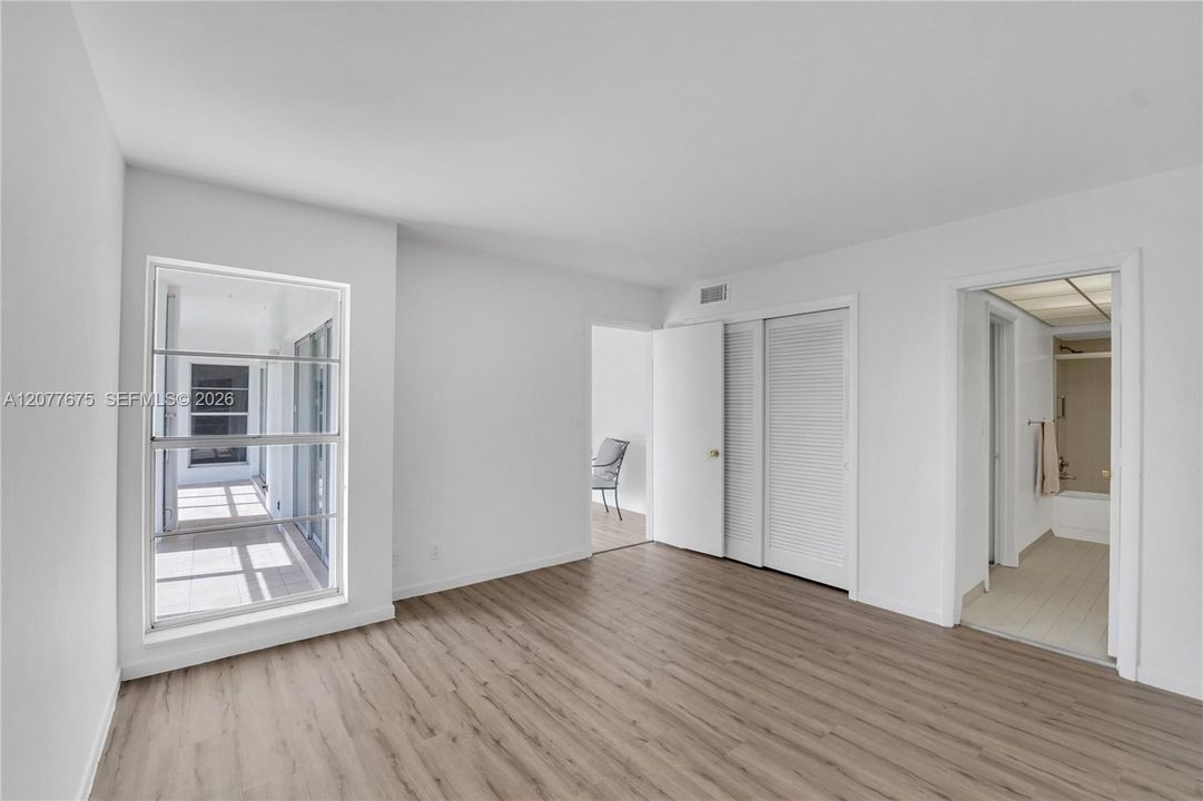 En Venta: $349,000 (2 camas, 2 baños, 1200 Pies cuadrados)