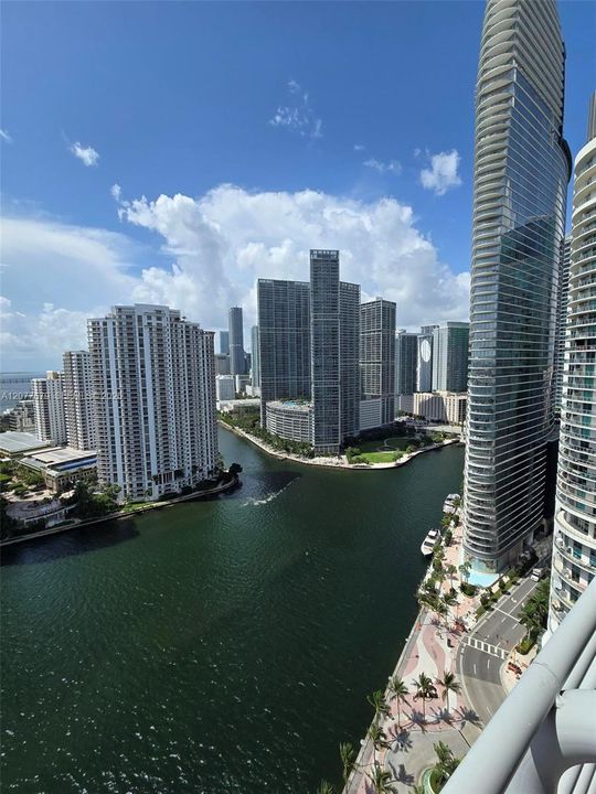 For Sale: $620,000 (2 beds, 2 baths, 1145 Square Feet)
