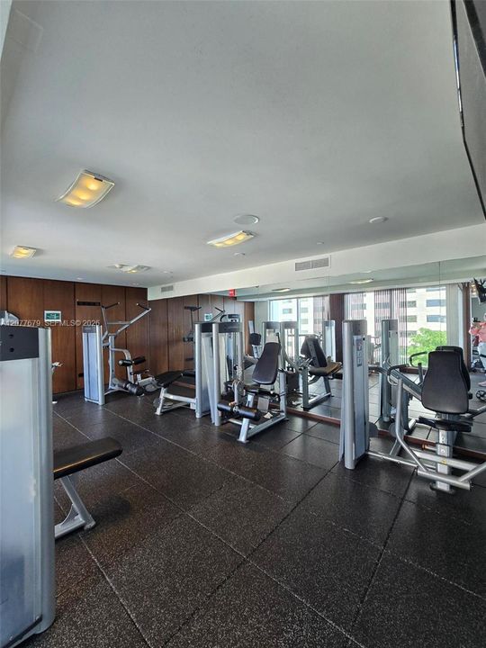 For Sale: $620,000 (2 beds, 2 baths, 1145 Square Feet)