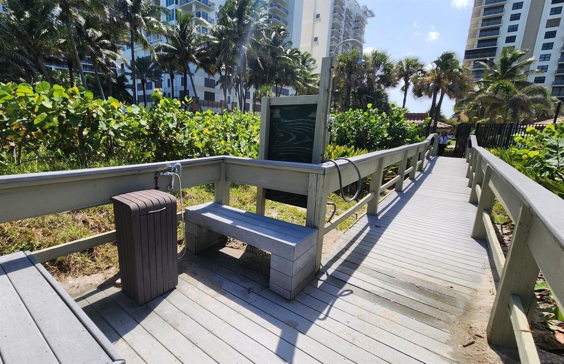 Showerson Beach Path