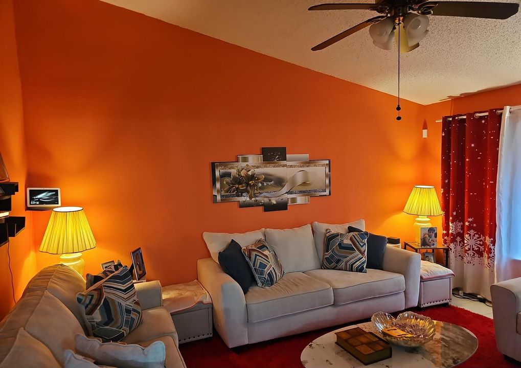 Living Room (3)