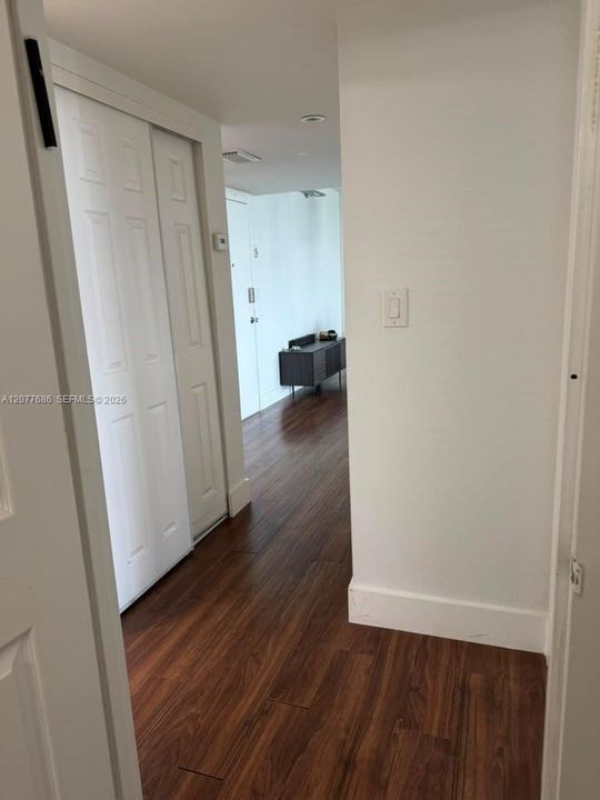For Rent: $2,500 (2 beds, 2 baths, 1096 Square Feet)