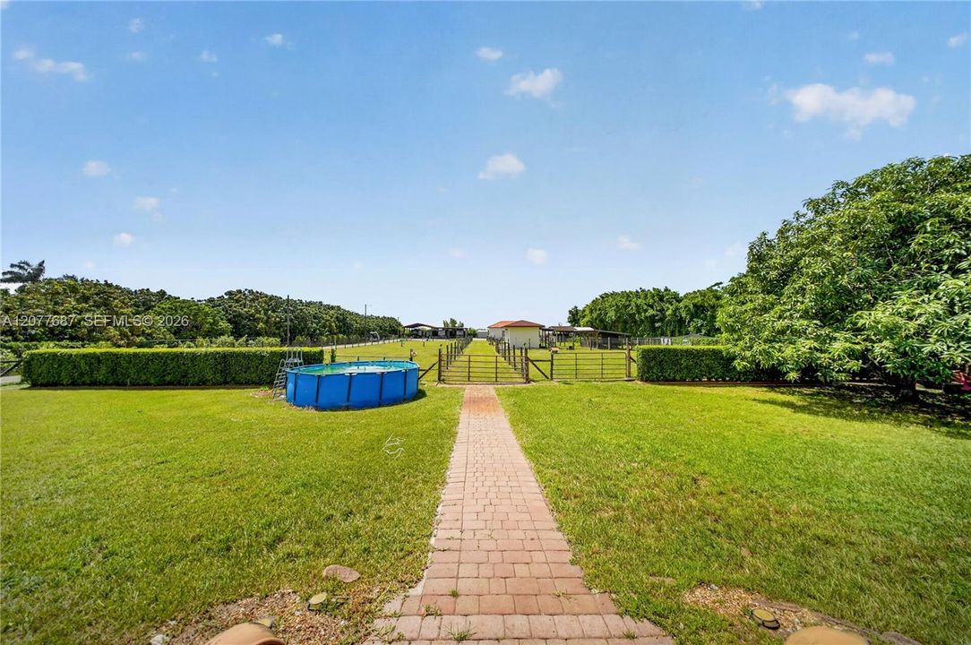 For Sale: $2,150,000 (5 beds, 5 baths, 3301 Square Feet)
