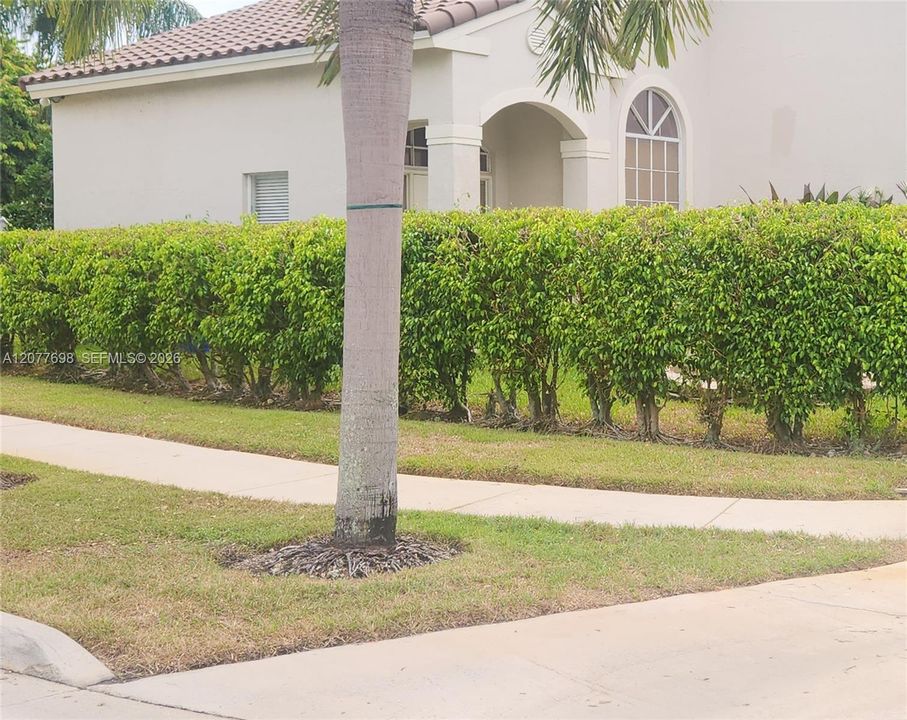 For Sale: $680,000 (3 beds, 2 baths, 2125 Square Feet)
