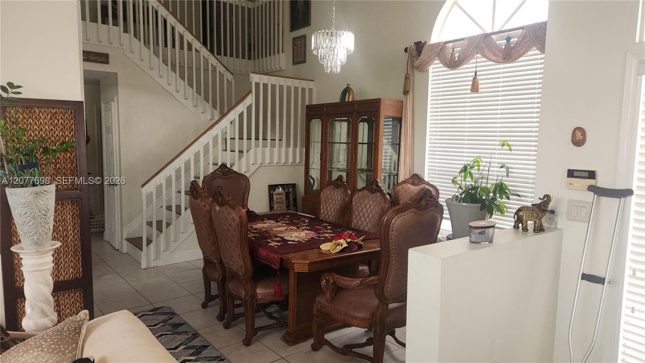 For Sale: $680,000 (3 beds, 2 baths, 2125 Square Feet)