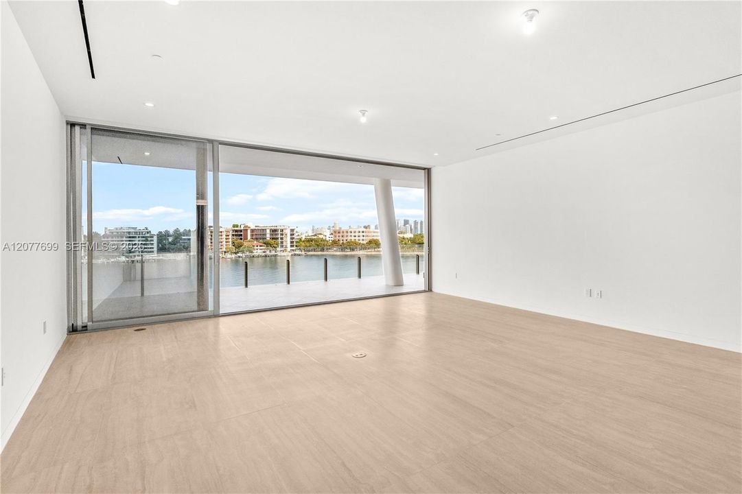 For Rent: $35,000 (3 beds, 3 baths, 0 Square Feet)
