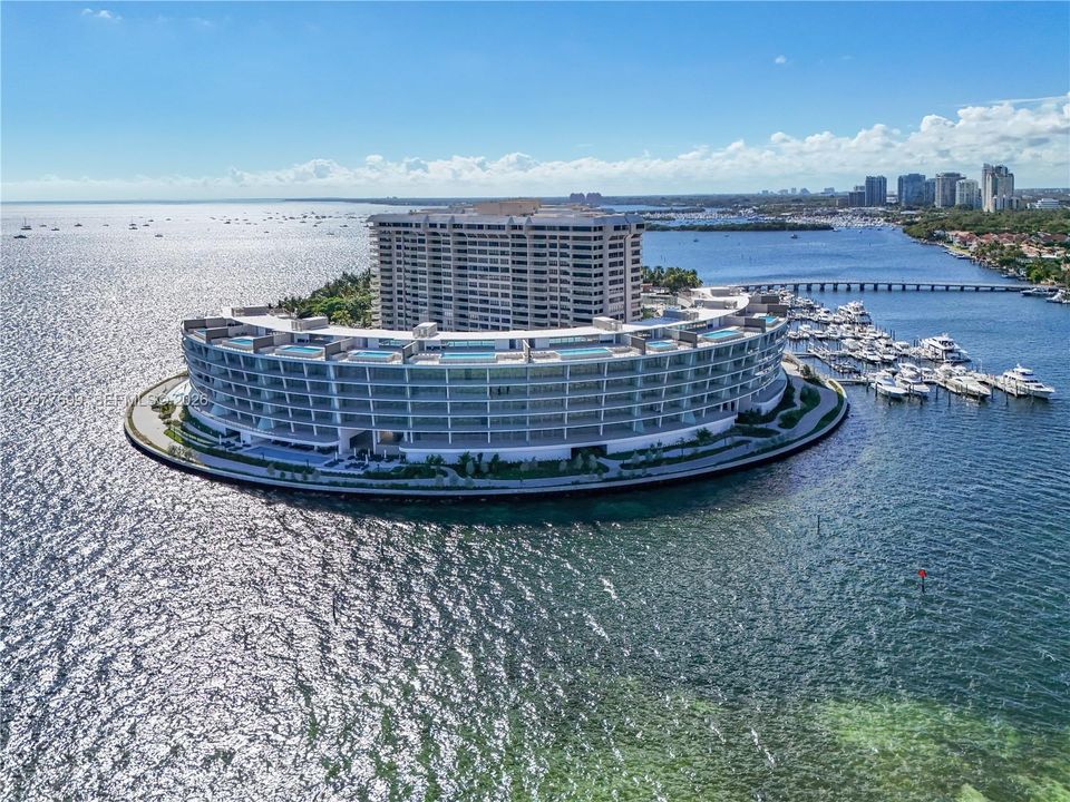 For Rent: $35,000 (3 beds, 3 baths, 0 Square Feet)