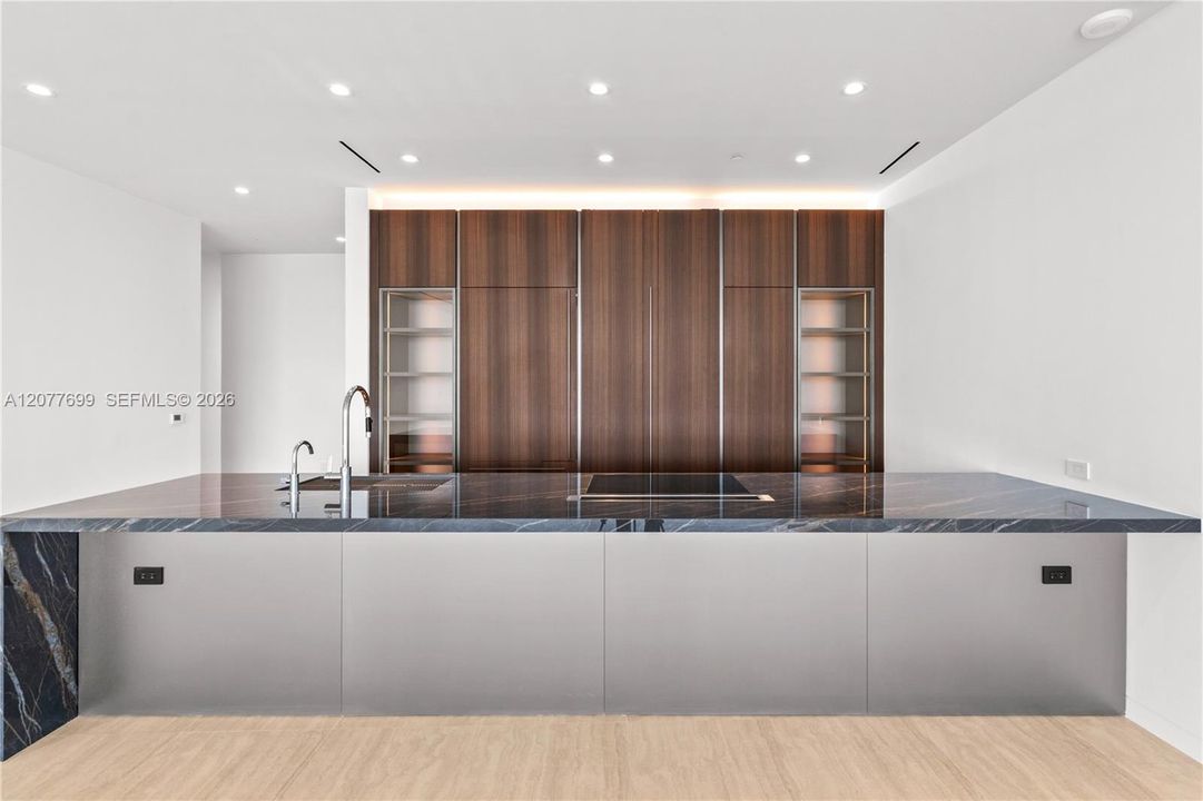 For Rent: $35,000 (3 beds, 3 baths, 0 Square Feet)