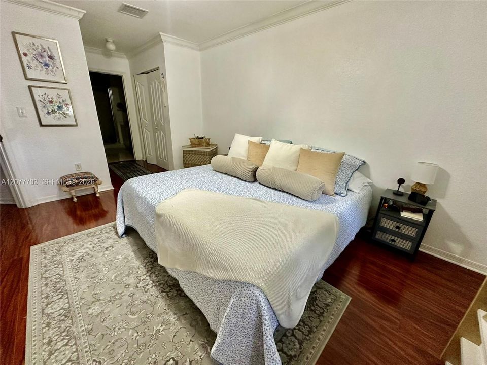 En Renta: $3,900 (4 camas, 2 baños, 2214 Pies cuadrados)