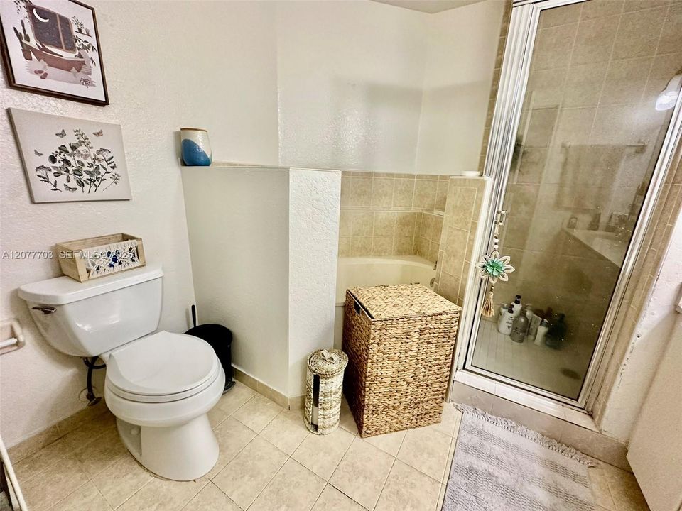 En Renta: $3,900 (4 camas, 2 baños, 2214 Pies cuadrados)