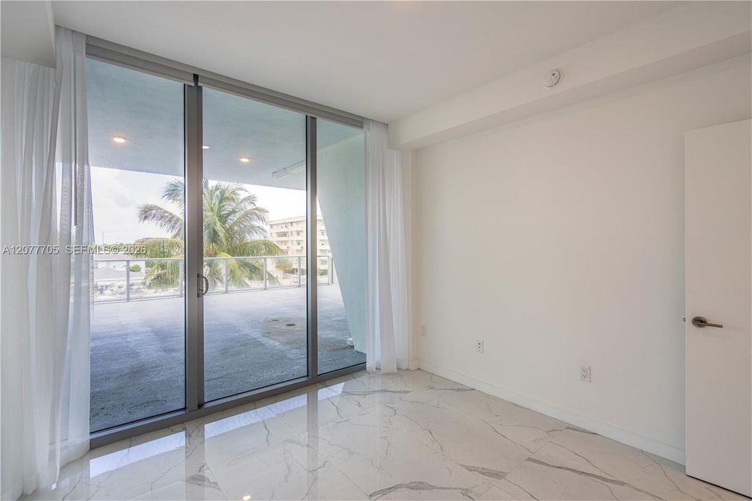 В аренду: $2,900 (1 спален, 1 ванн, 560 Квадратных фут)