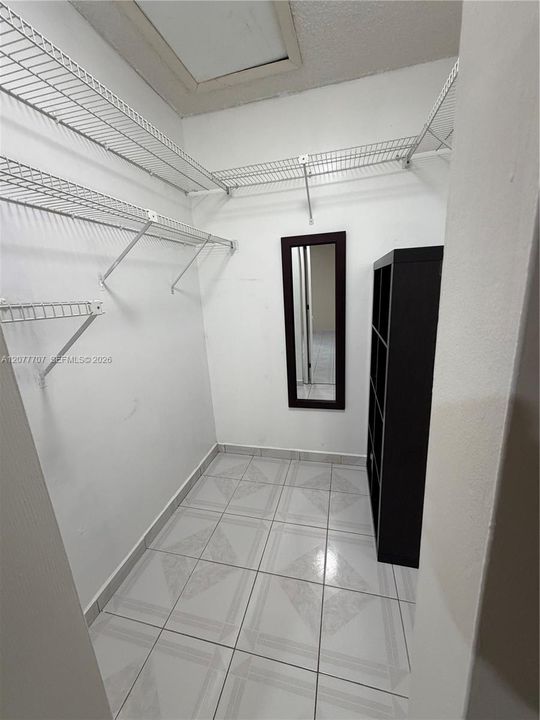 En Renta: $1,200 (1 camas, 1 baños, 1274 Pies cuadrados)