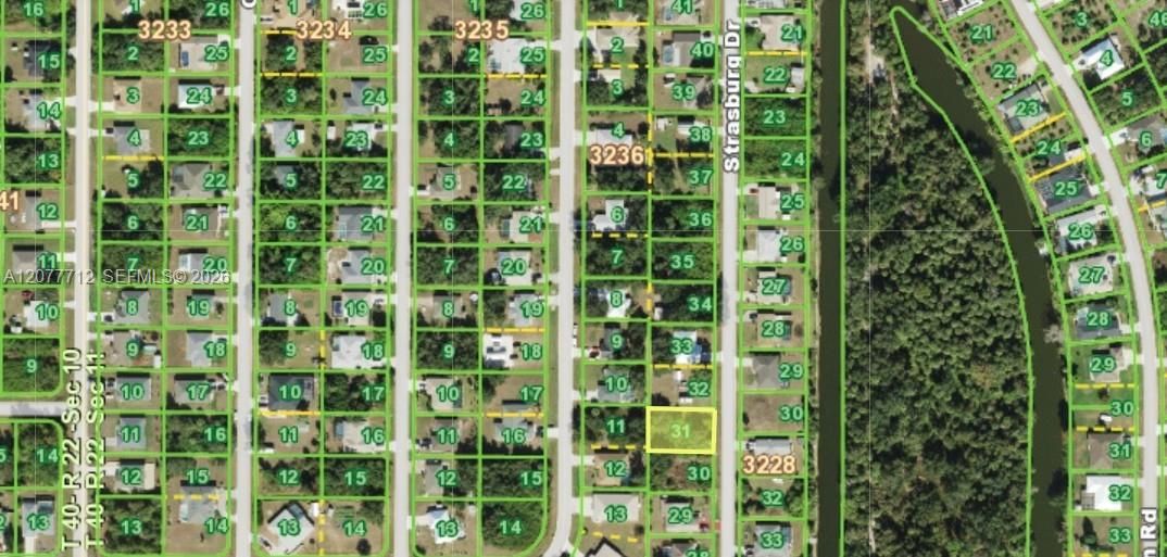 На продажу: $40,000 (0.23 acres)