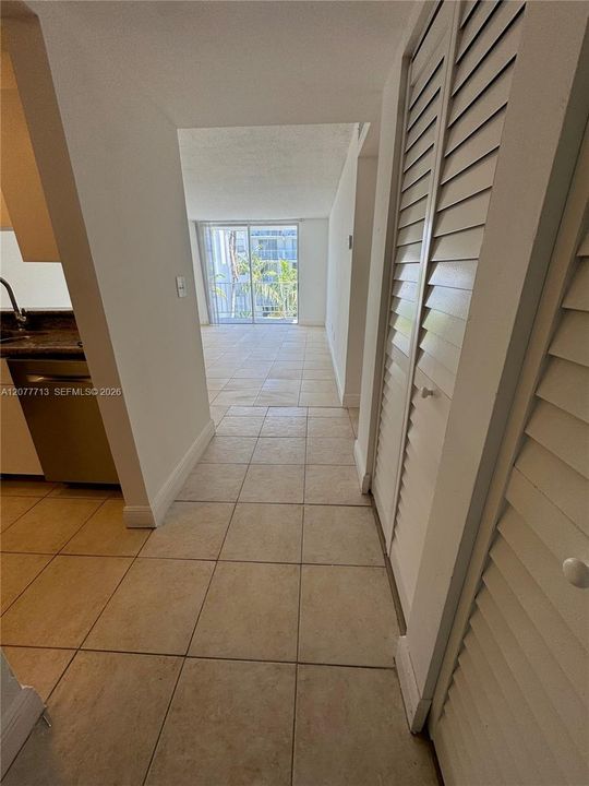 En Renta: $1,900 (2 camas, 2 baños, 1175 Pies cuadrados)