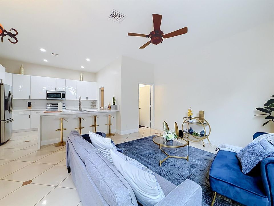 6657 Lurais Drive-48