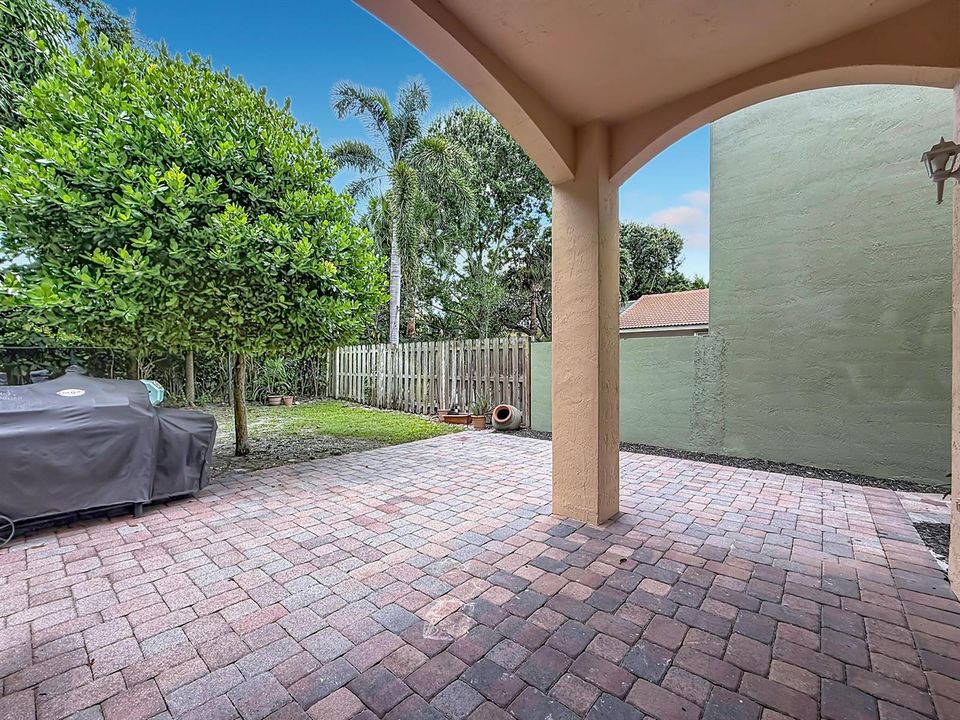 6657 Lurais Drive-92