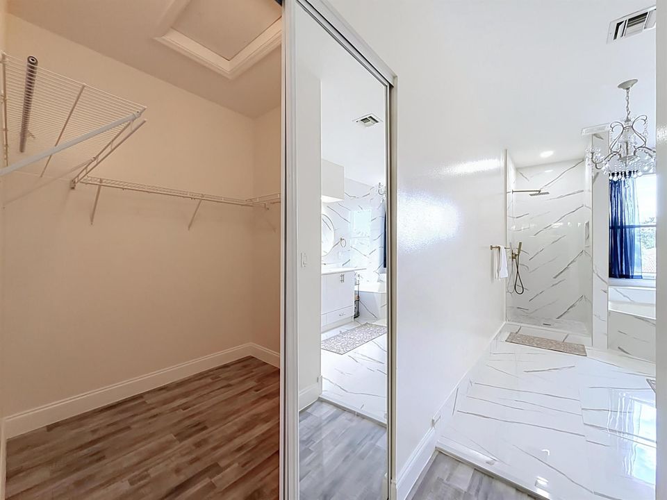 6657 Lurais Drive-77