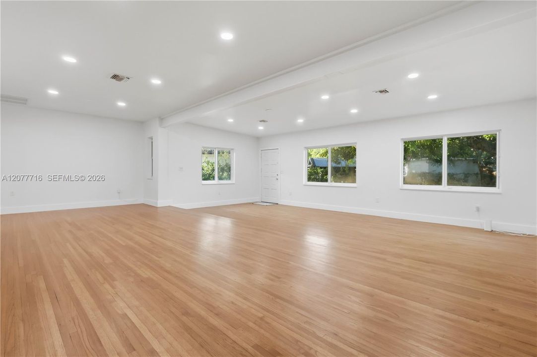 En Renta: $4,500 (3 camas, 2 baños, 1874 Pies cuadrados)
