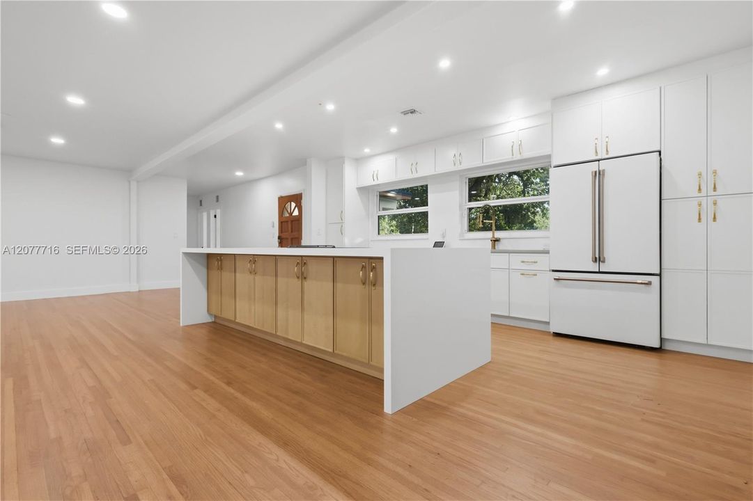 En Renta: $4,500 (3 camas, 2 baños, 1874 Pies cuadrados)
