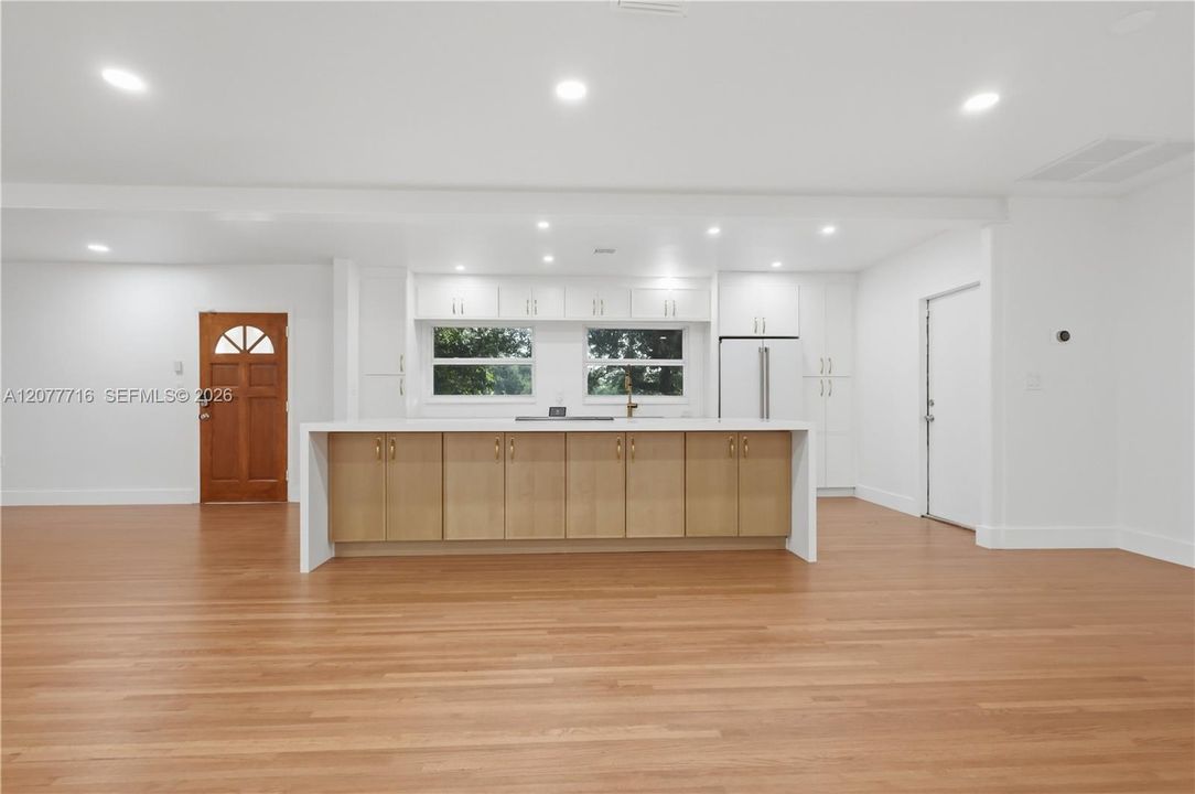 En Renta: $4,500 (3 camas, 2 baños, 1874 Pies cuadrados)