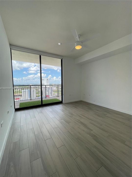 В аренду: $3,600 (1 спален, 1 ванн, 819 Квадратных фут)