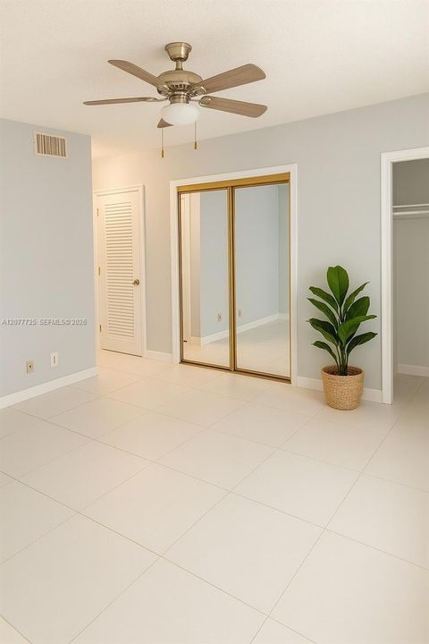 На продажу: $199,000 (2 спален, 2 ванн, 1092 Квадратных фут)
